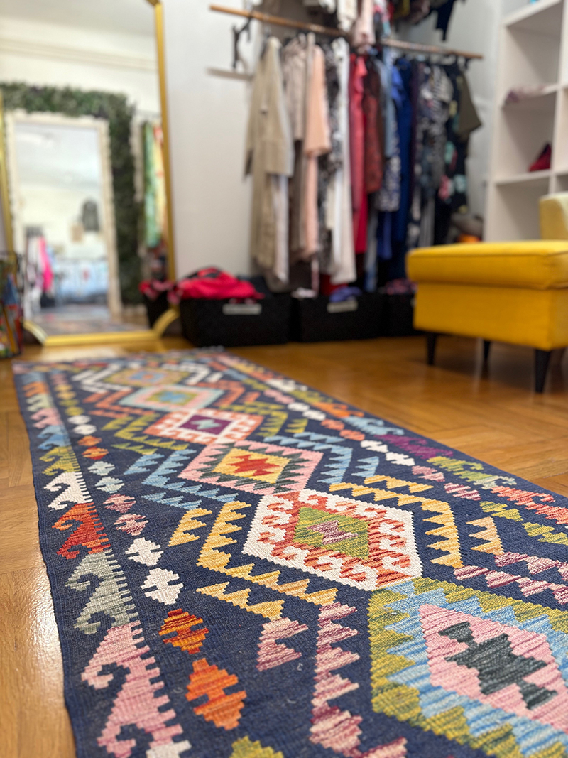 Használt ruha a Kapocs Közösségi Ruhatárban